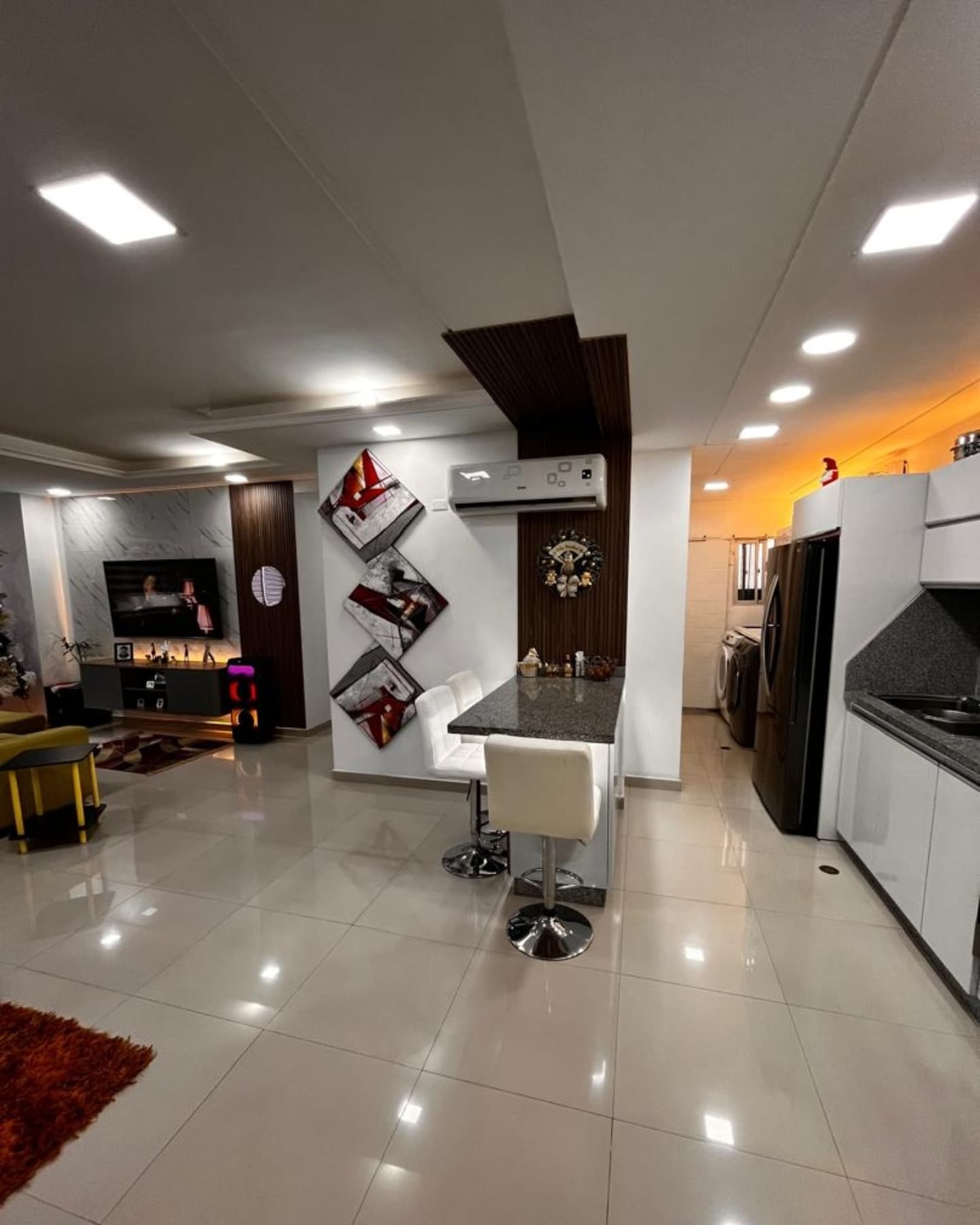 Exclusive Apartment - Excludivo Apartamento en Sabana Larga
